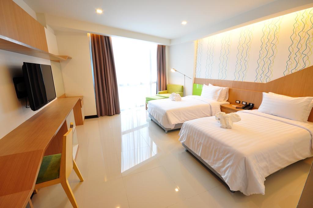 42C The Chic Hotel Nakhon Sawan Quarto foto