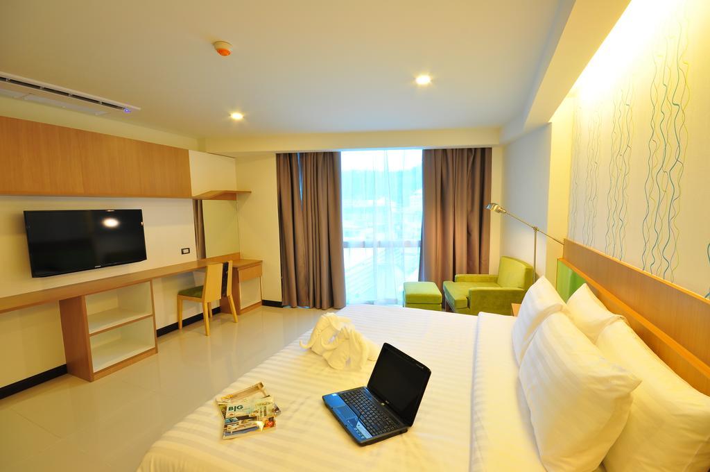 42C The Chic Hotel Nakhon Sawan Quarto foto